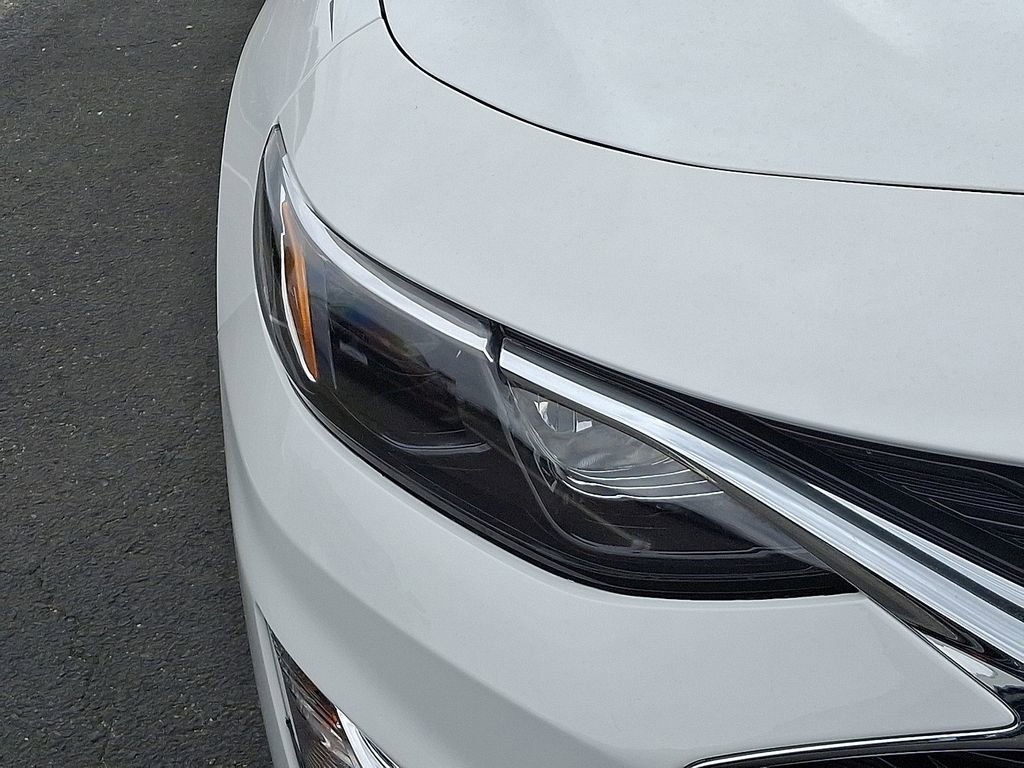 Certified Used 2022 Summit White Chevrolet LS image 9