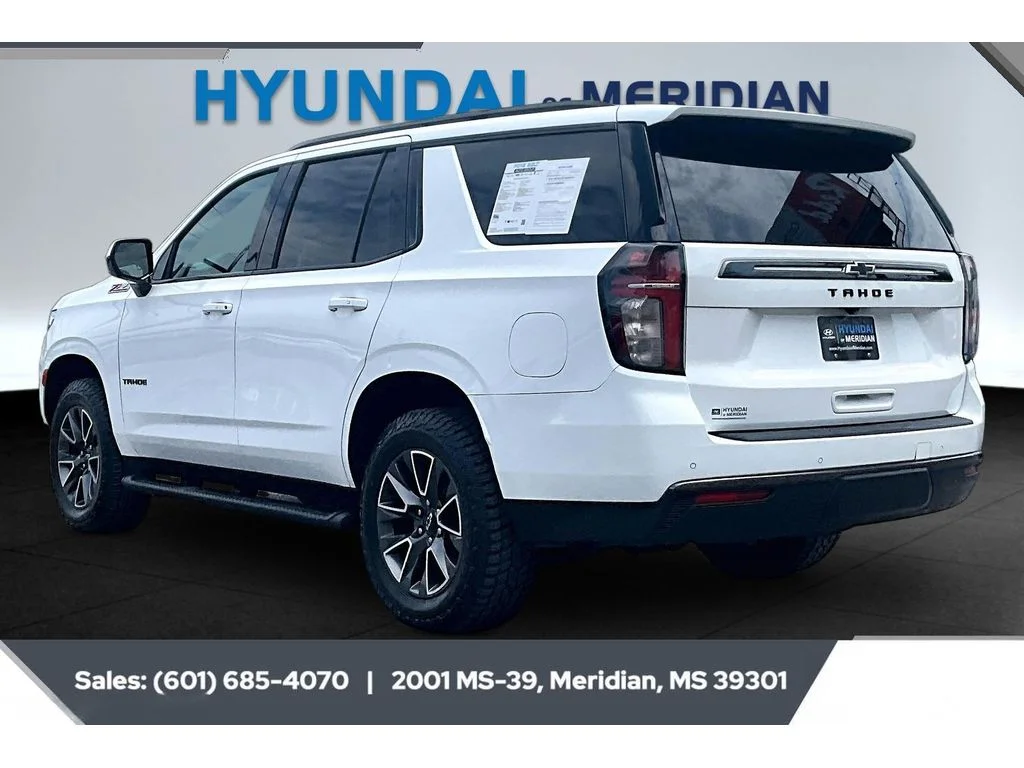 Used 2021 Summit White Chevrolet Z71 image 2