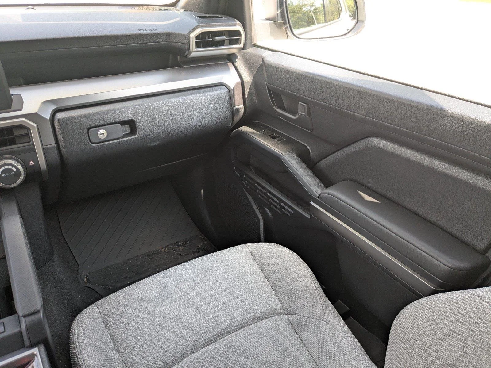 Certified Used 2025 Ice Cap Toyota SR5 image 16