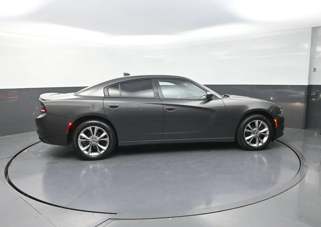 Used 2020 Gray Dodge SXT image 12