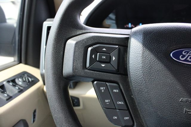 Used 2018 Shadow Black Ford XLT image 11