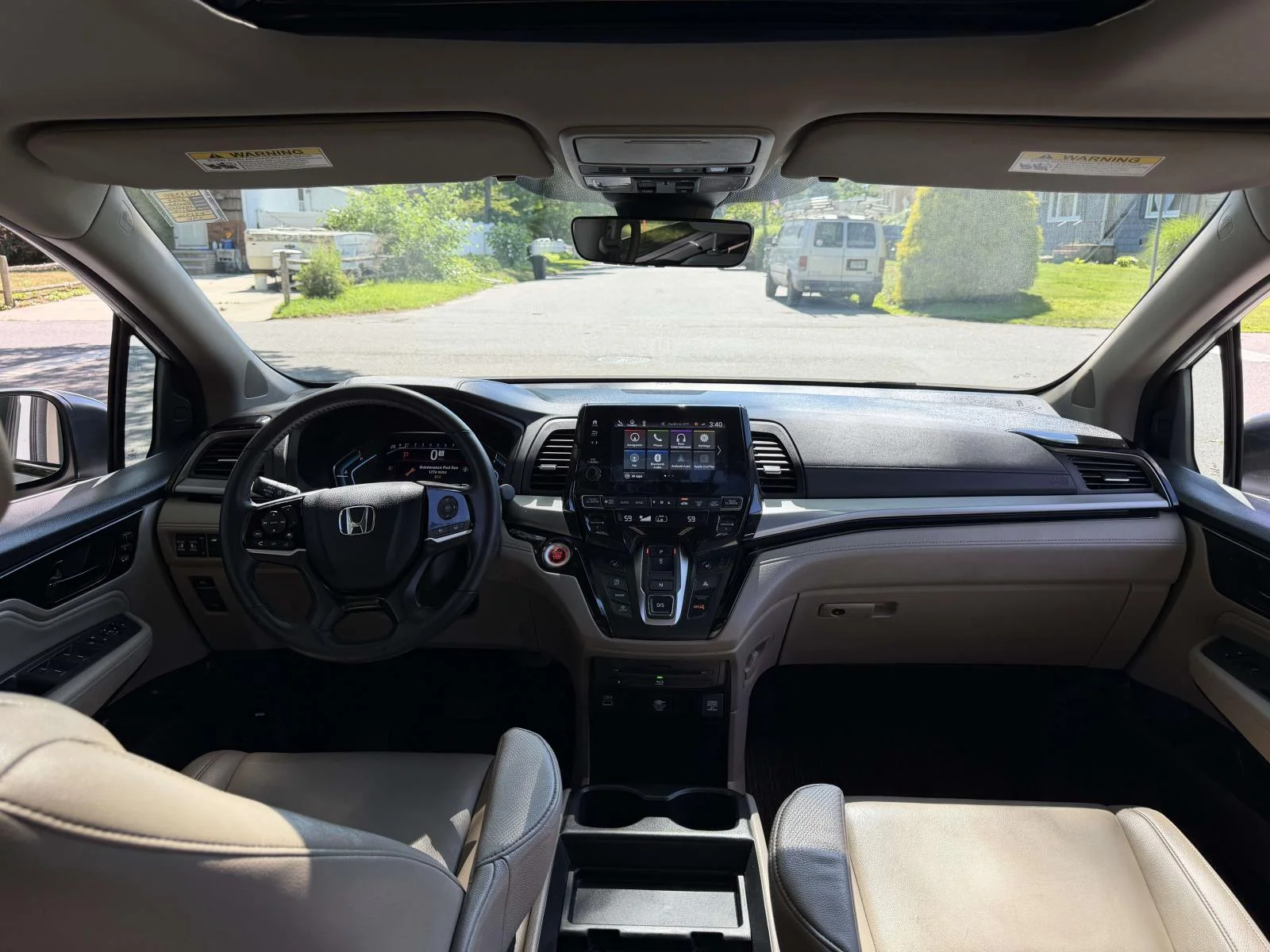Used 2023 White Honda Touring image 16