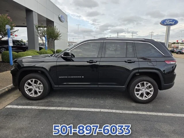 Used 2022 Black Jeep Limited image 8