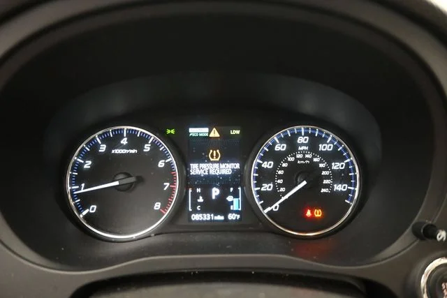 Used 2018 Red Mitsubishi GT image 19