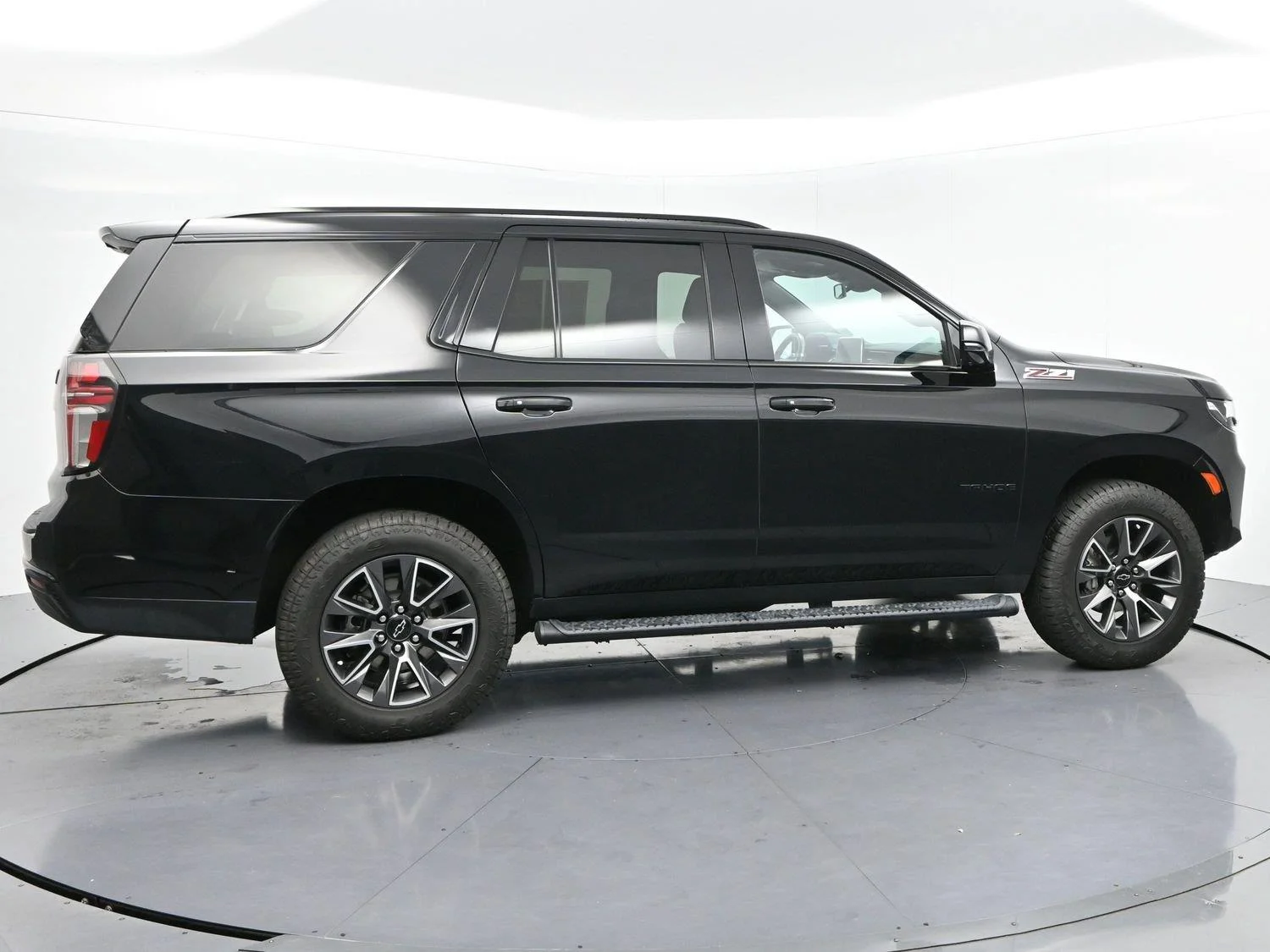 Used 2024 Black Chevrolet Z71 image 8
