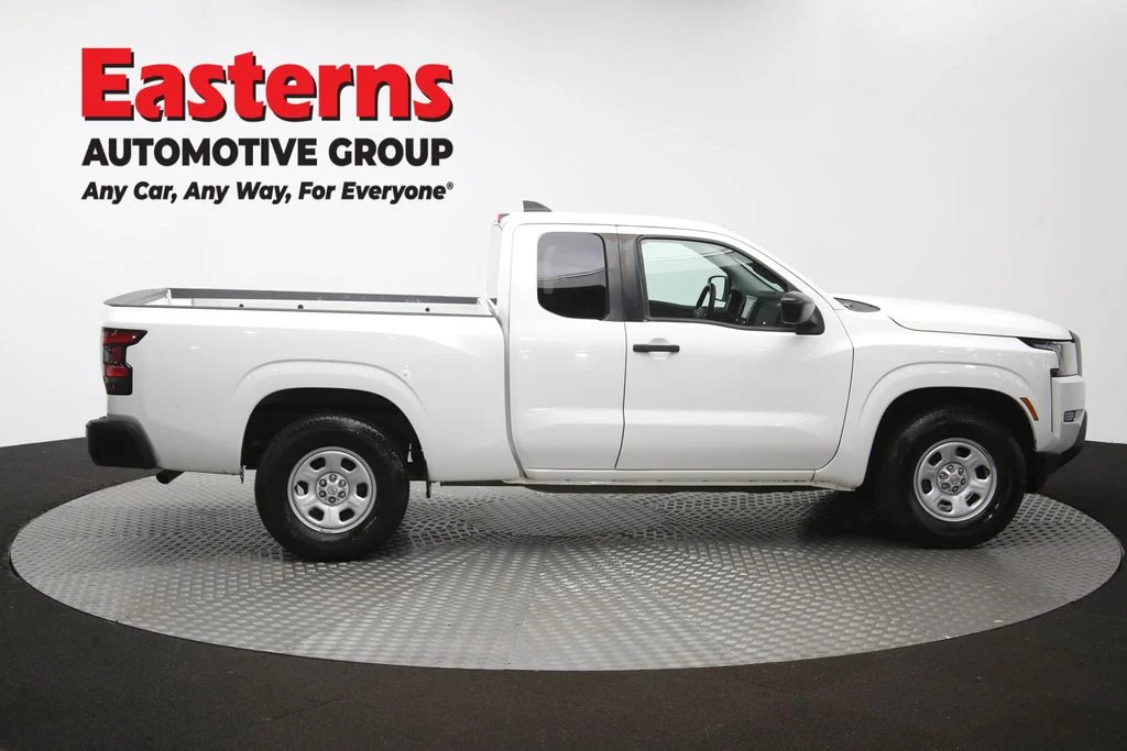 Used 2022 White Nissan S image 45