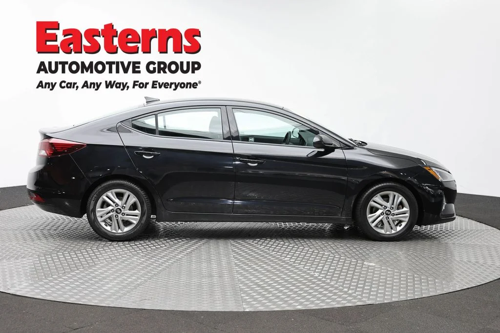 Used 2020 Black Hyundai SEL image 4