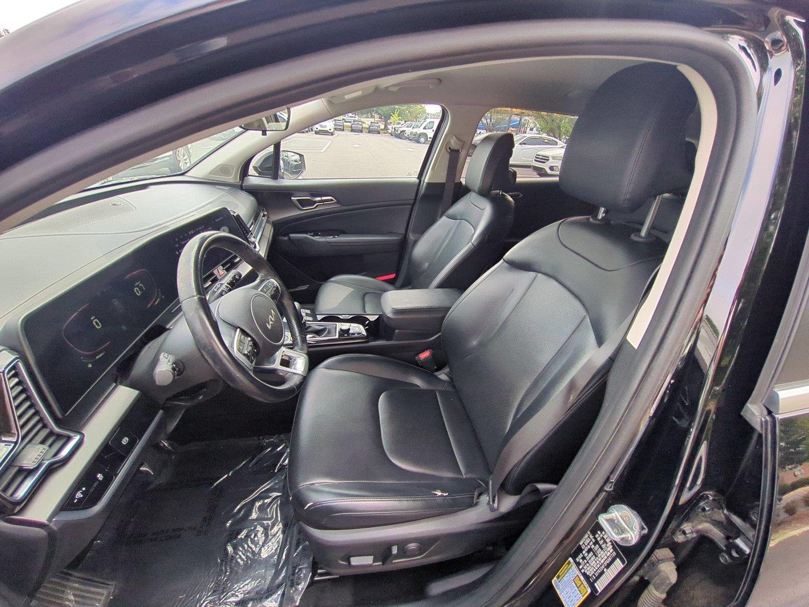 Used 2023 Ebony Black Kia EX image 18