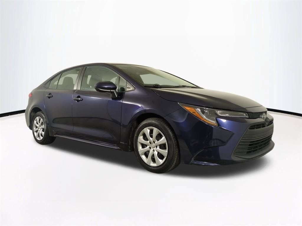 Used 2024  Toyota LE image 2