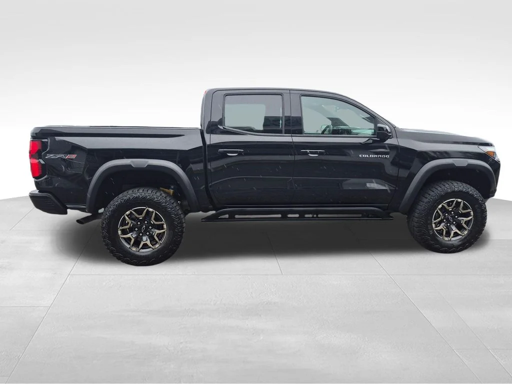 Used 2024 Black Chevrolet ZR2 image 10