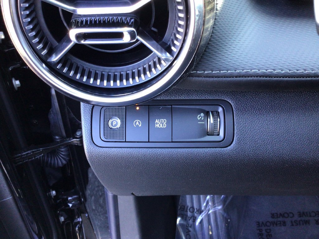 2027 Chevrolet Equinox LT - Photo 25