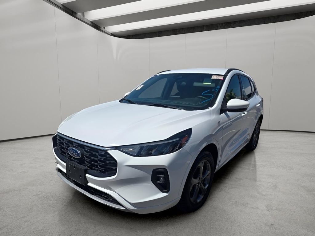 Used 2023 OXFORD WHITE Ford ST-Line Select image 1