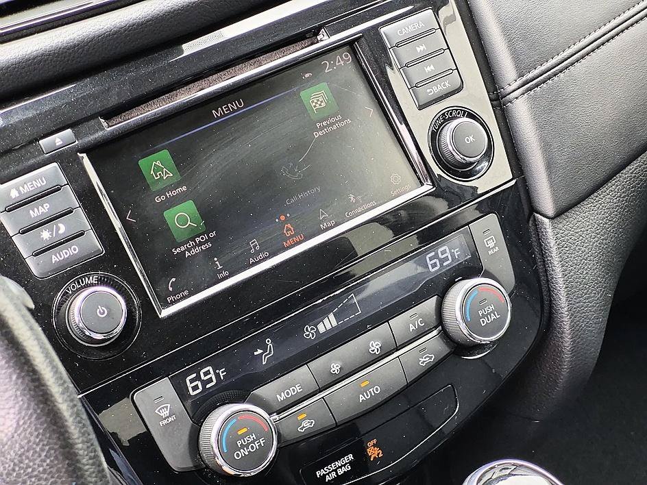 Used 2020 Magnetic Black Pearl Nissan SL image 21