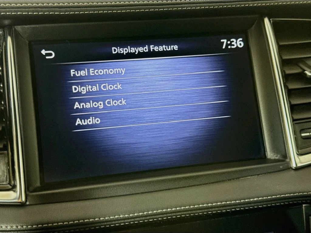 Certified Used 2022 Black INFINITI LUXE image 17