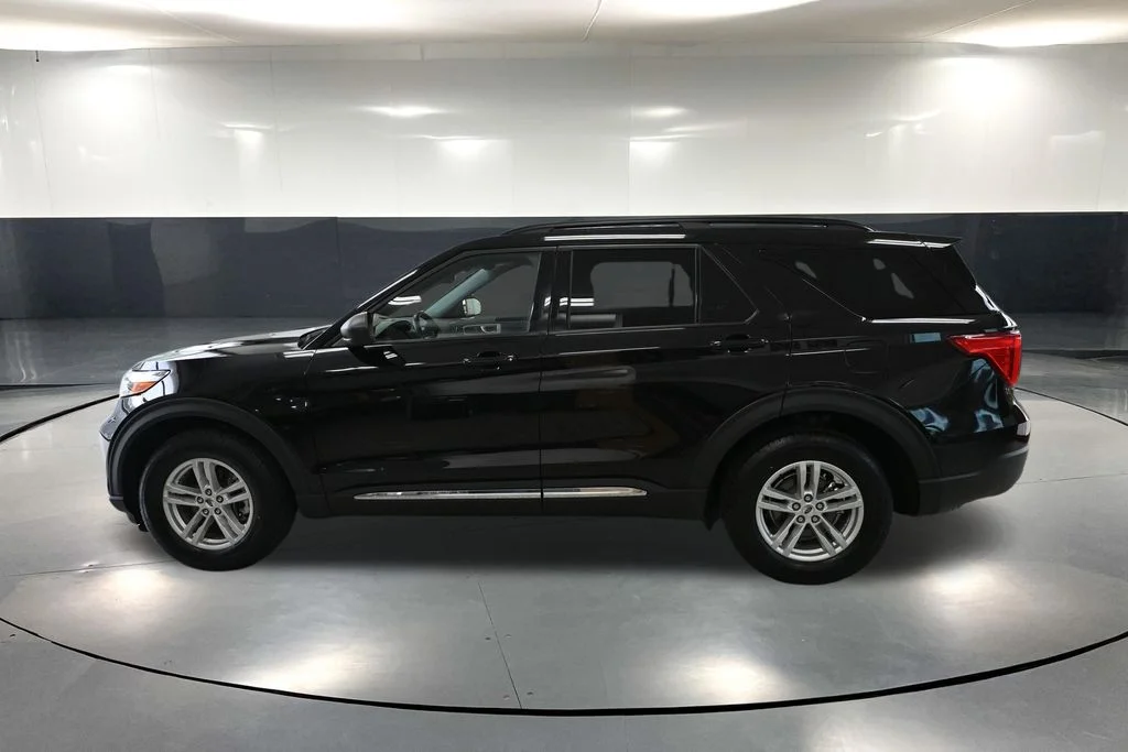 Used 2022 Black Ford XLT image 10