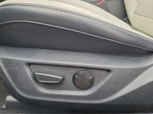 2024 Ford Mustang EcoBoost - Photo 19