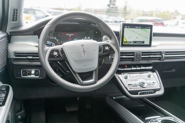Used 2022 Blue Lincoln Standard image 14