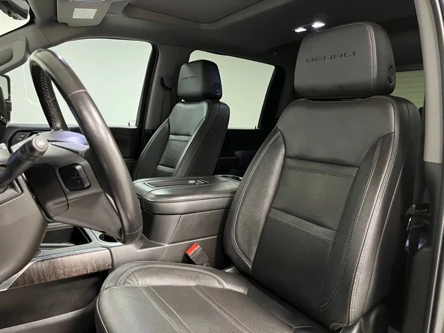 Used 2022 Black GMC Denali image 22
