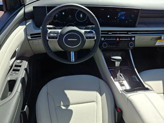 New 2026 Gray Hyundai SEL Premium image 7