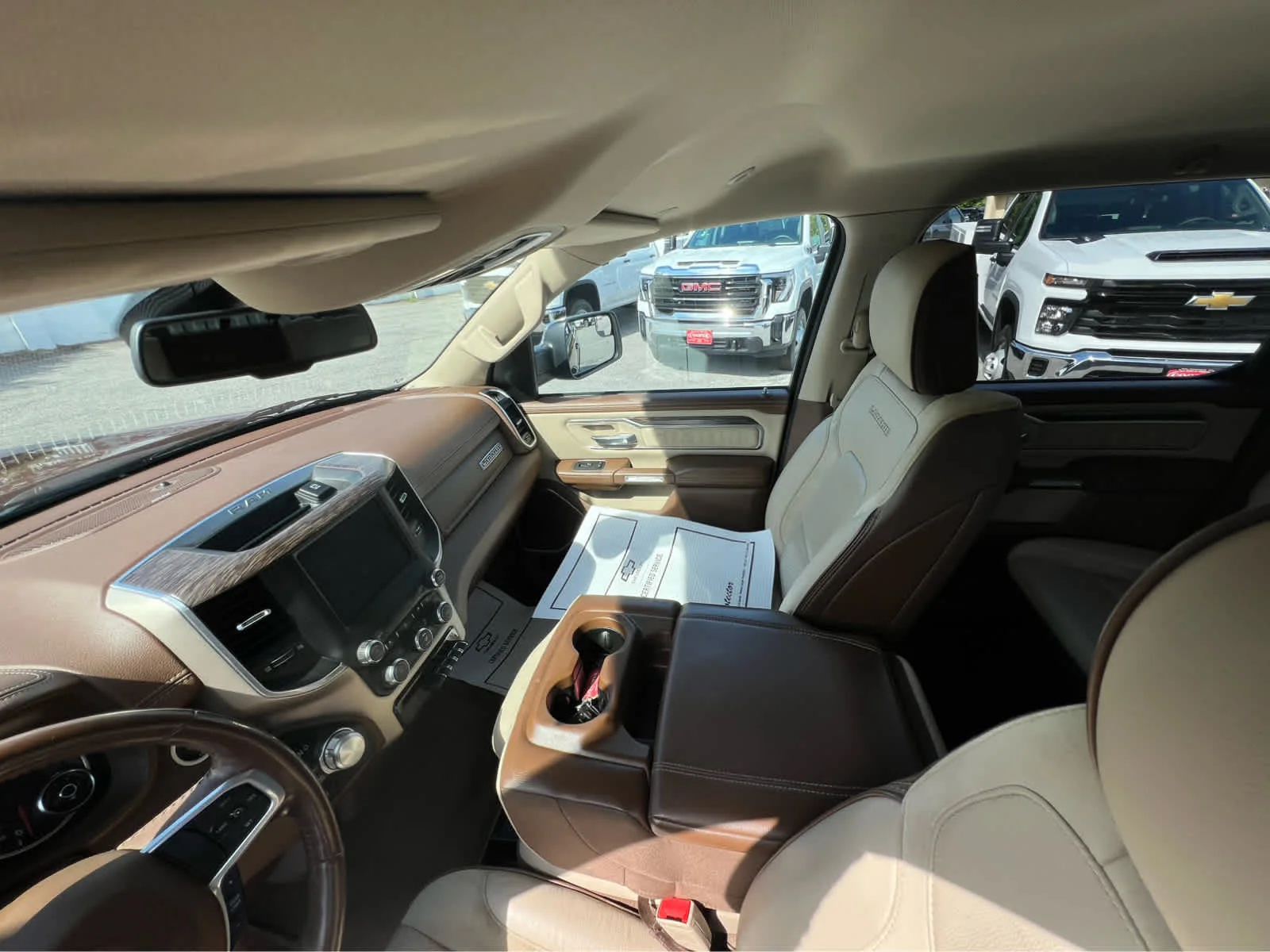Used 2020  Ram Laramie image 13