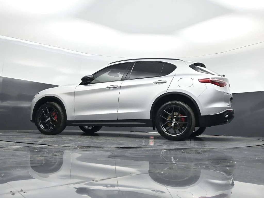 Used 2020 Gray Alfa Romeo Base image 49