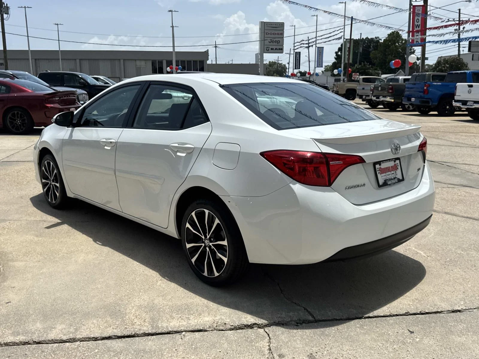 Used 2019 Super White Toyota LE image 5