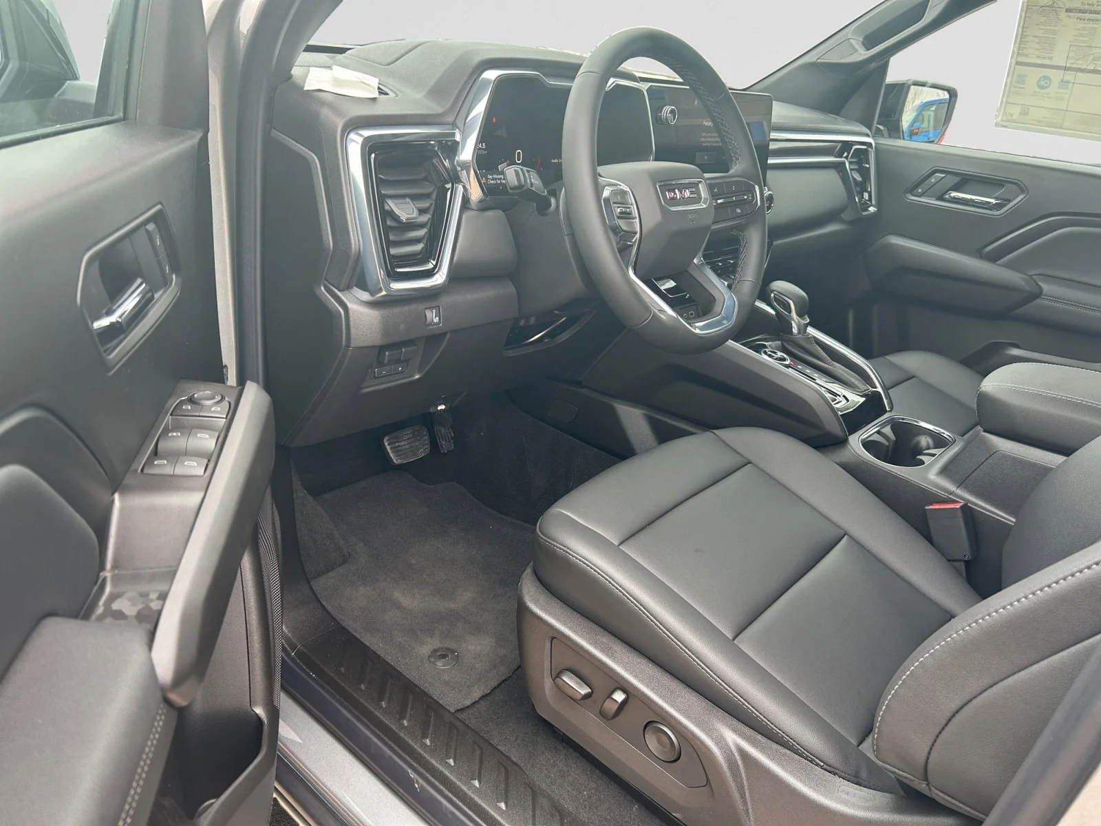 New 2026 Sterling Metallic GMC Elevation image 12