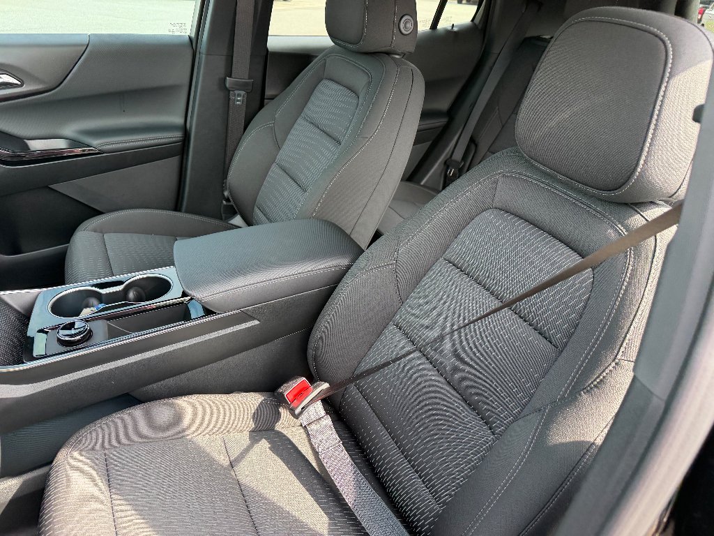 2027 Chevrolet Equinox LT - Photo 38
