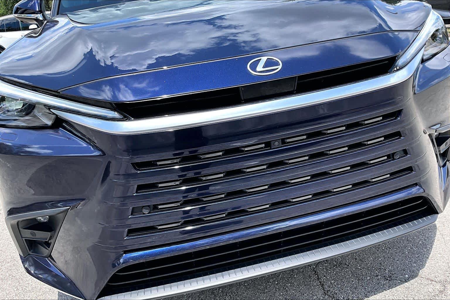 Used 2025 Nightfall Mica Lexus Luxury image 30