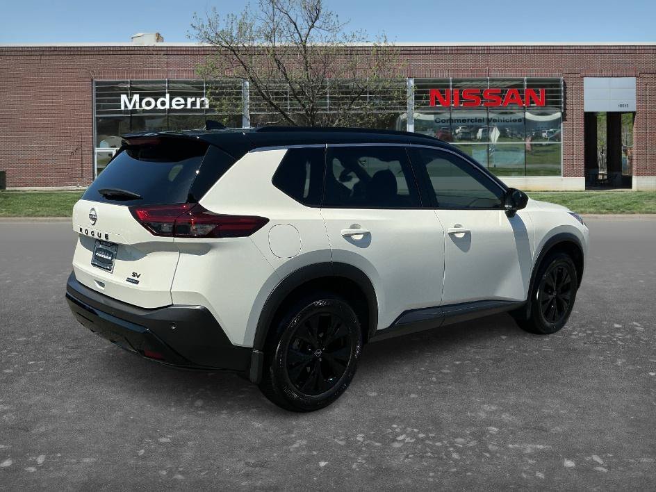 Certified Used 2023 Gun Metallic Nissan SV image 7
