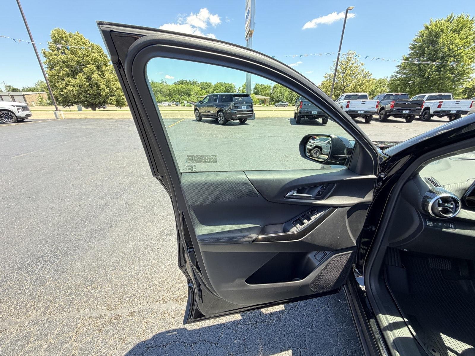 2026 Chevrolet Equinox LT - Photo 12