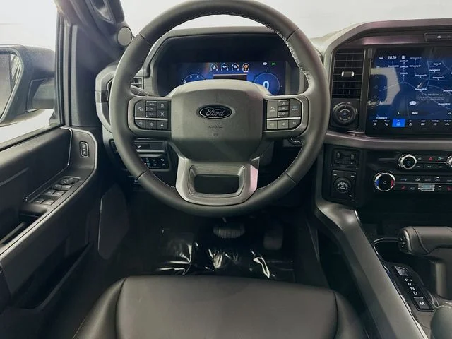 New 2026 Carbonized Gray Metallic Ford XLT image 23