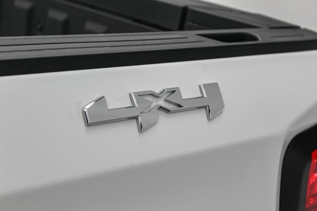 New 2026 Summit White GMC SLE image 12