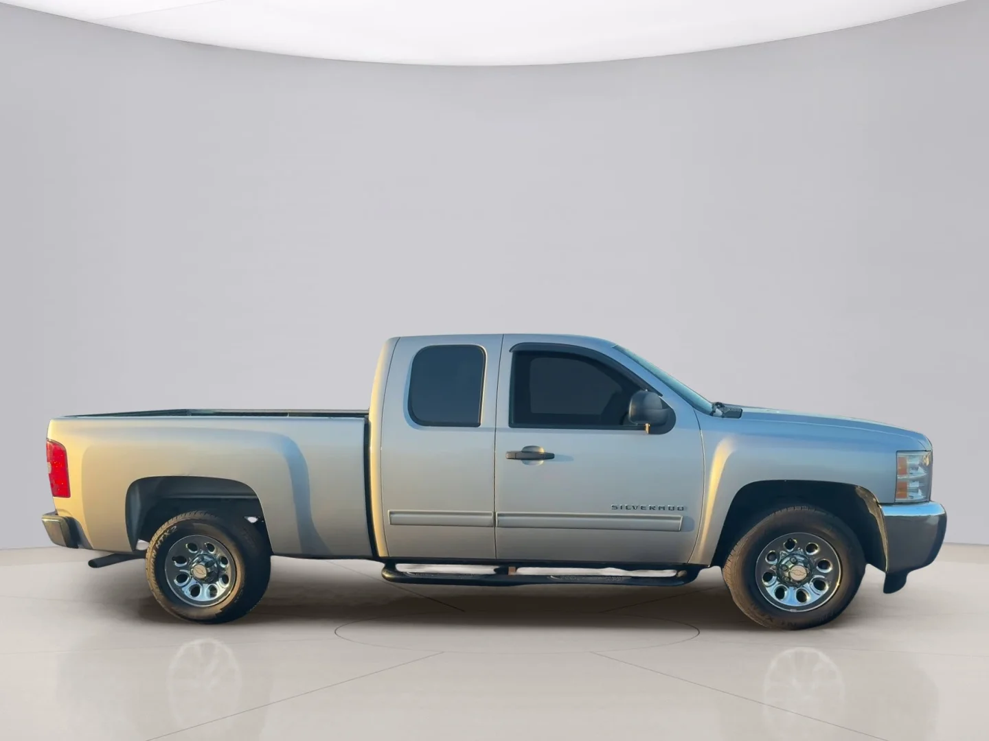 Used 2012 Silver Chevrolet LT 2WD image 4
