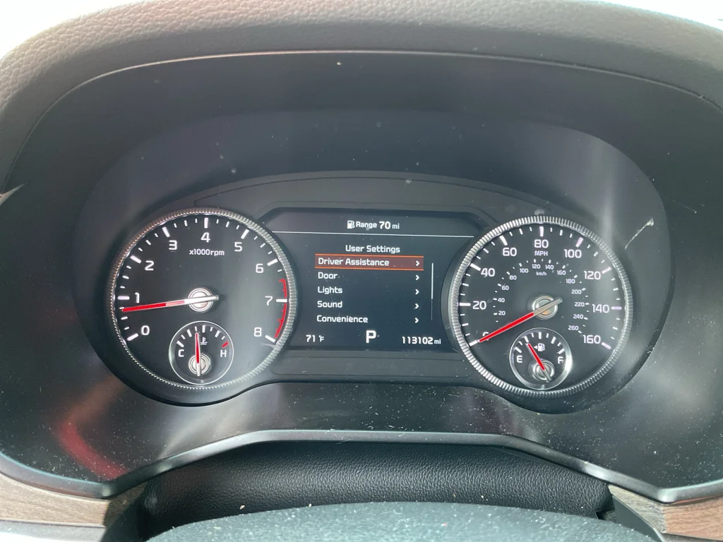 Used 2020 Snow White Pearl Kia SX image 18