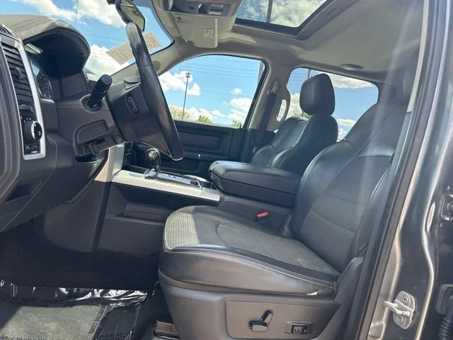 Used 2009 Gray Dodge Sport image 8