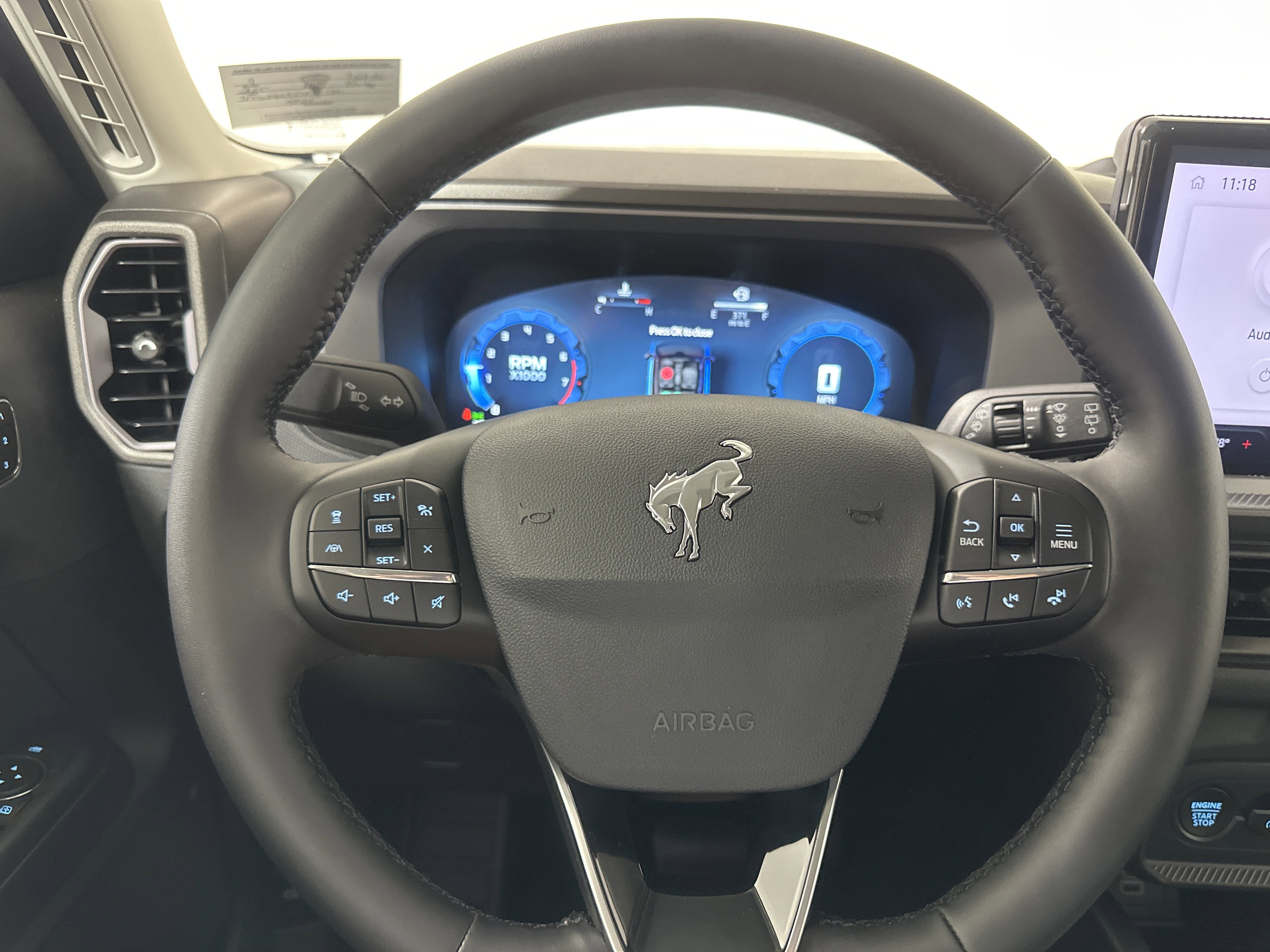 New 2025 OXFORD WHITE Ford Outer Banks image 12
