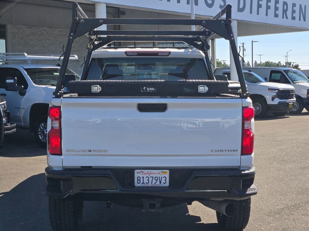 Used 2023 White Chevrolet Custom image 5