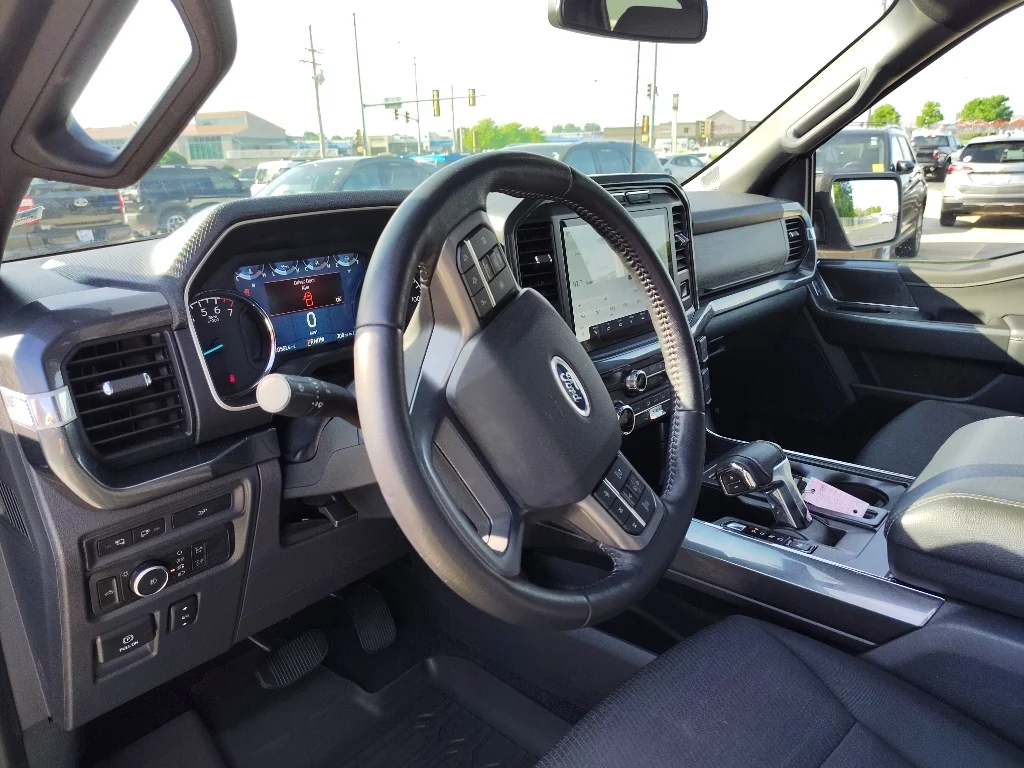 Used 2022 Atlas Blue Metallic Ford XLT image 11
