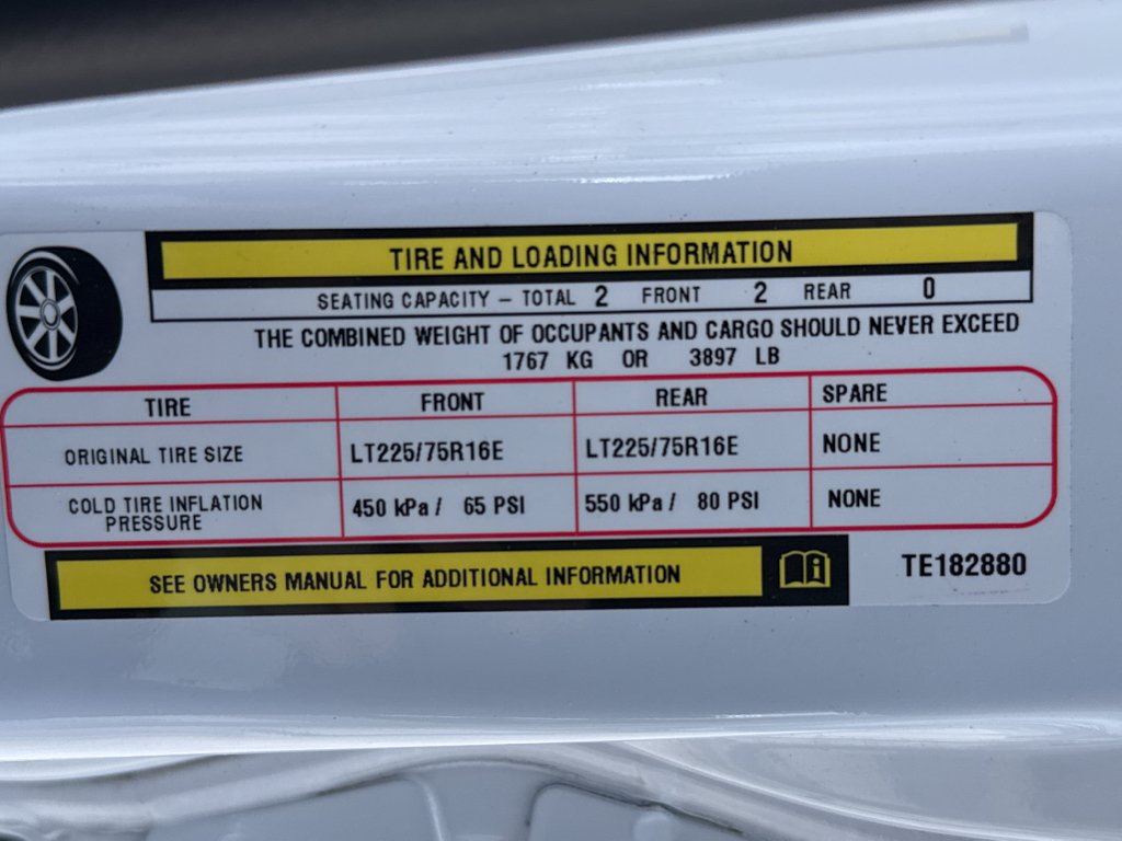 New 2026 Bright White Clear-Coat Exterior Paint RAM Tradesman image 35