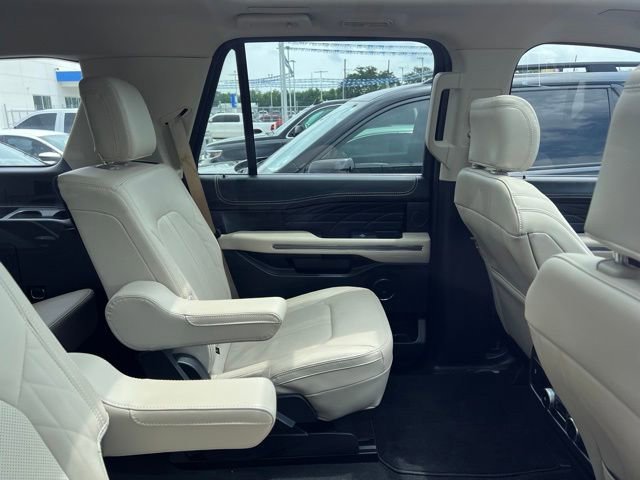 Used 2023 White Ford Platinum image 4
