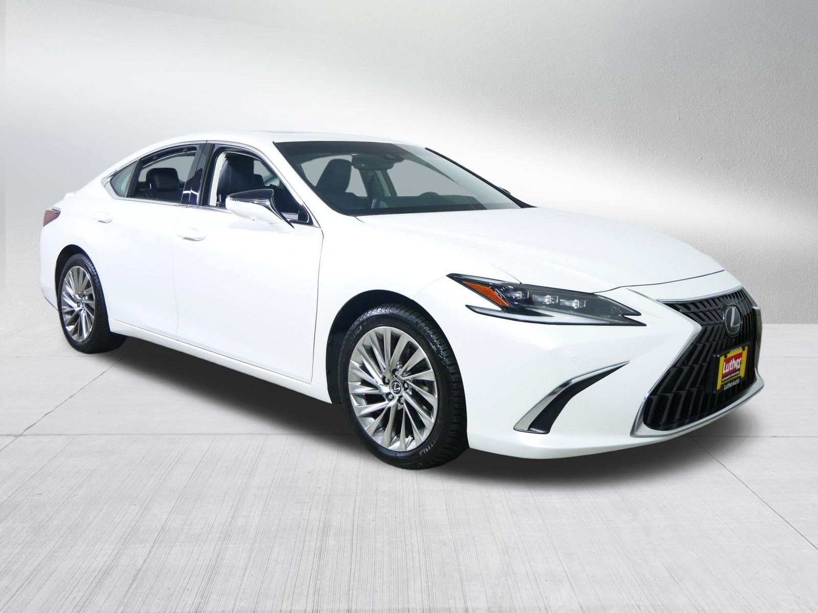 2023 Lexus ES 350 350 Ultra Luxury's photo