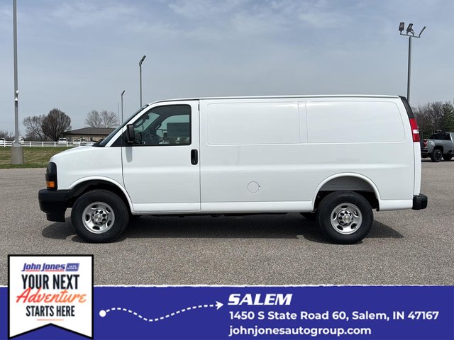 2026 Chevrolet Express Cargo 1WT