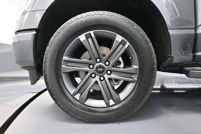 Used 2023 Gray Ford Lariat image 18