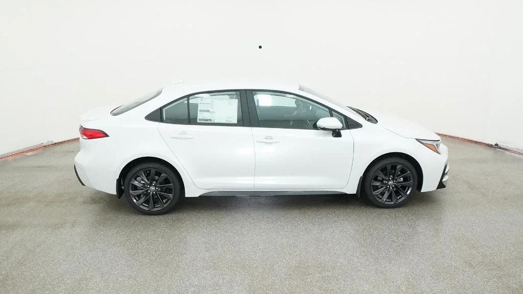 New 2026 Wind Chill Pearl Toyota SE image 5