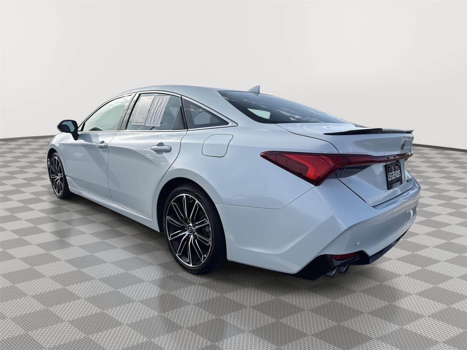 Certified Used 2019 Wind Chill Pearl Toyota Touring image 3
