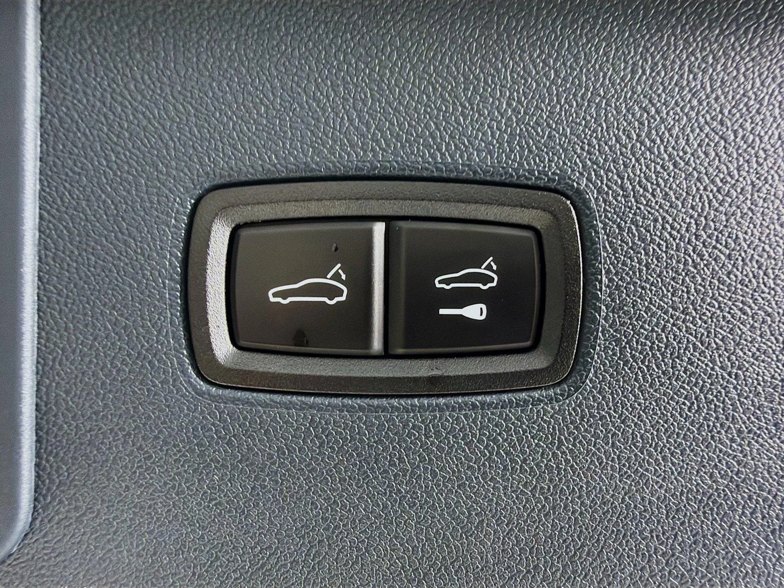 2022 Porsche Cayenne Platinum Edition - Photo 25