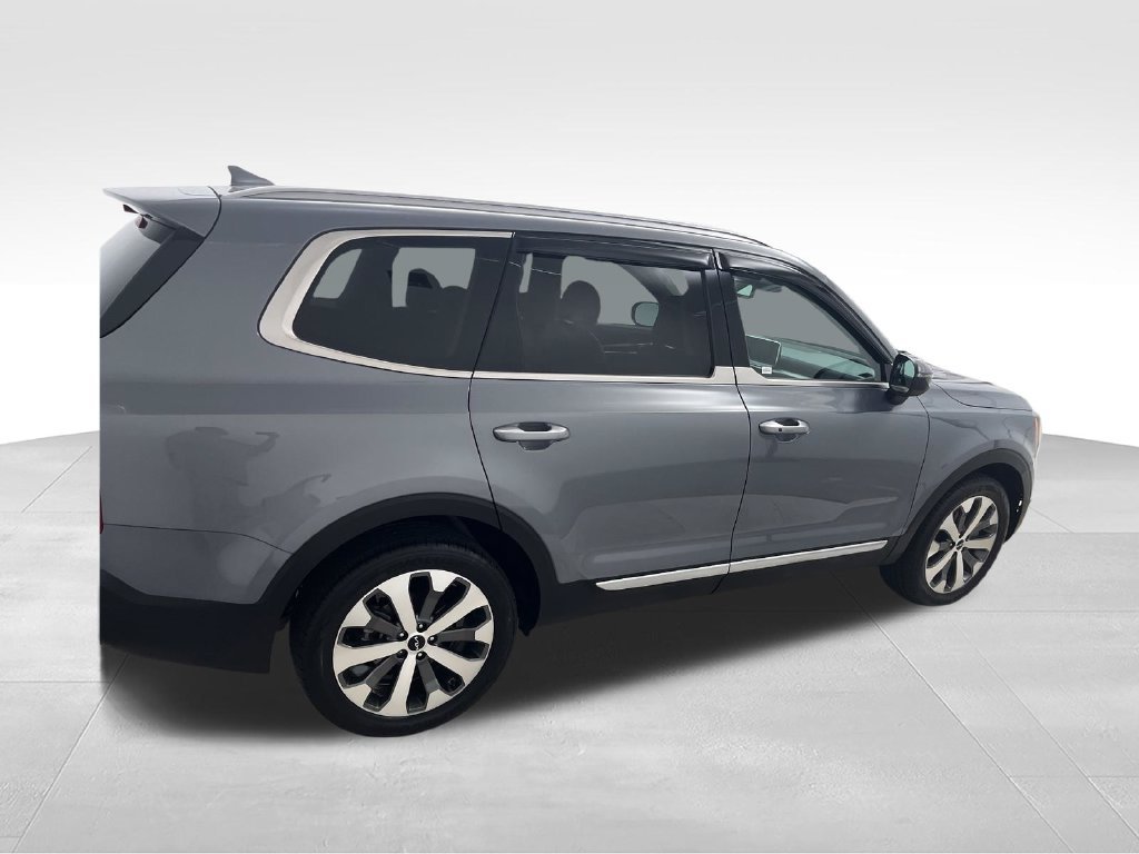 Used 2022 Silver Kia S image 6