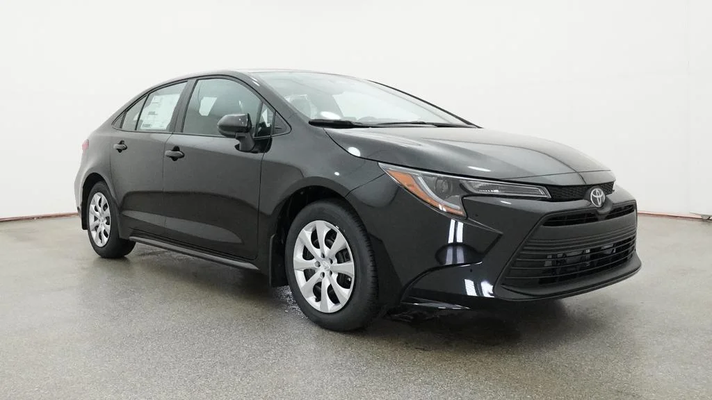 New 2026 Midnight Black Metallic Toyota LE image 9