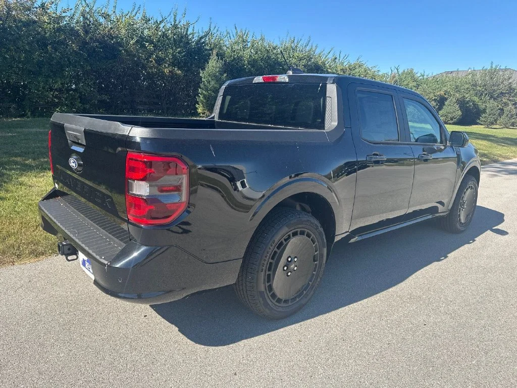 New 2026 Black Ford Lobo Standard image 13